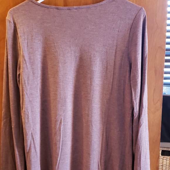 Top - Picture 2 of 2